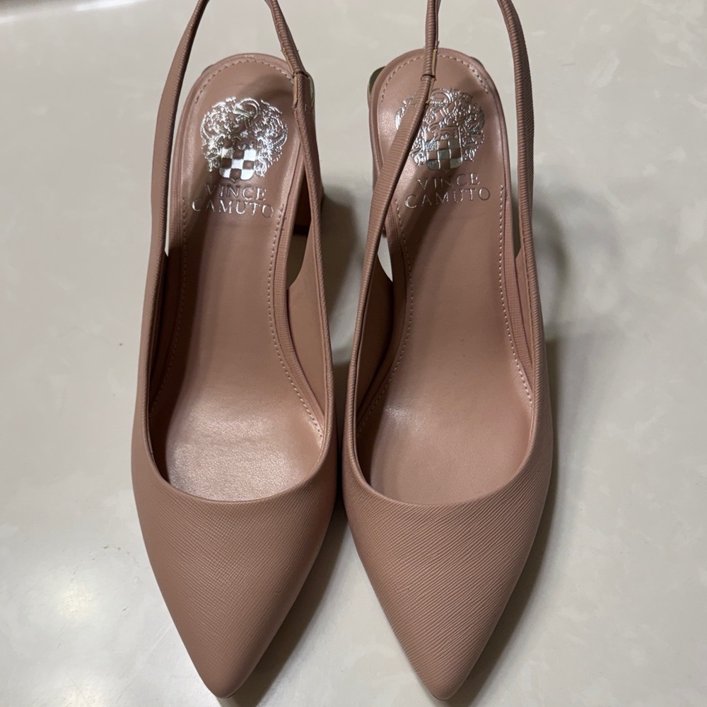 Vince Camuto Women's Pale Peony Slingback heels